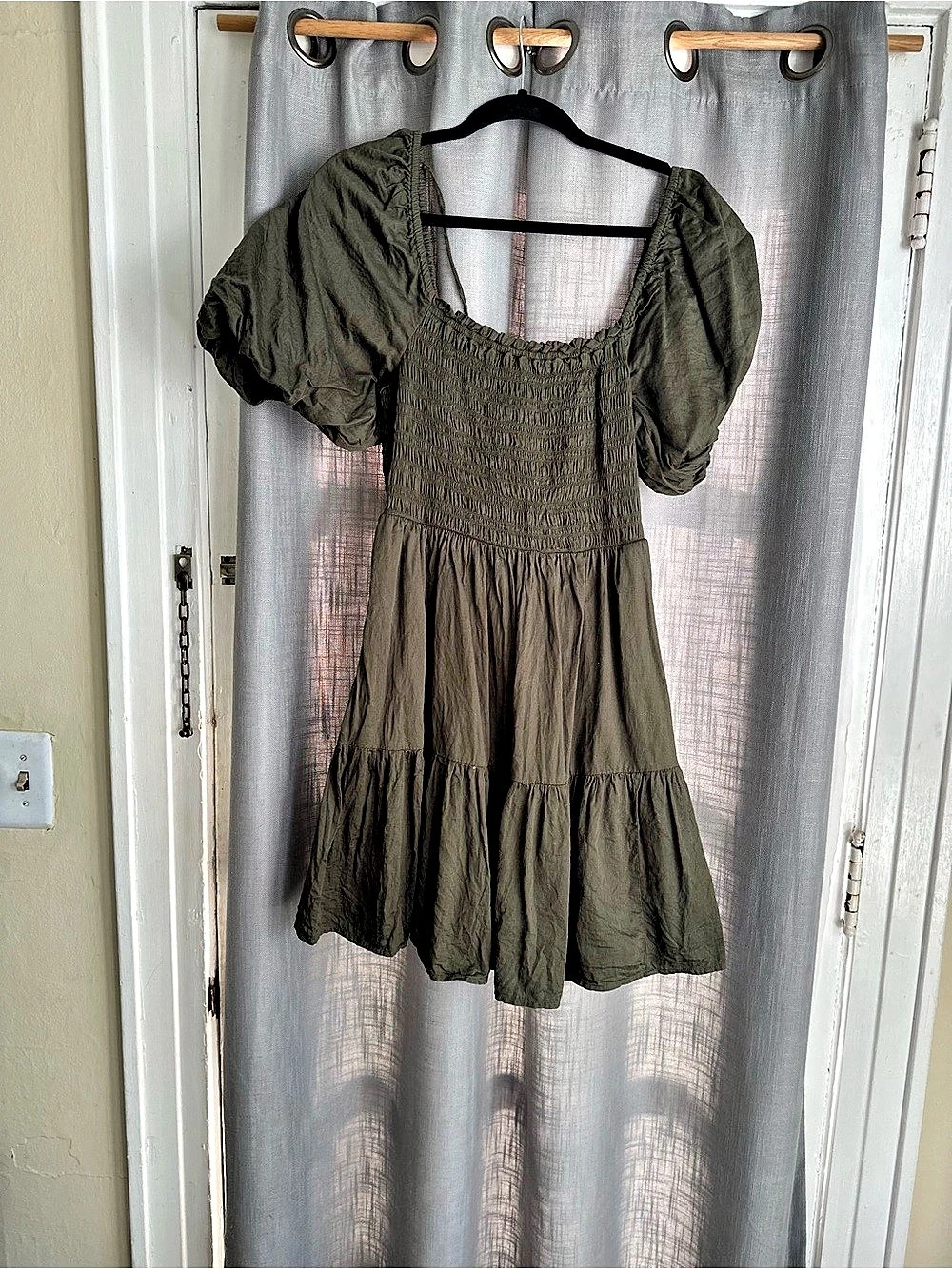Gap Puff Sleeve Smocked Mini Dress in Green, Small